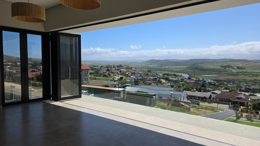 3 Bedroom Property for Sale in Hartenbos Heuwels Western Cape